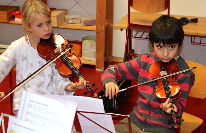 Geigenunterricht an der Kastelbergschule